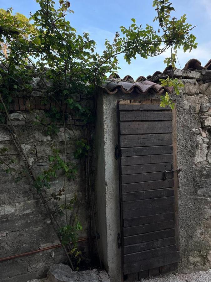 Appartamento Casa Castello Salò Esterno foto
