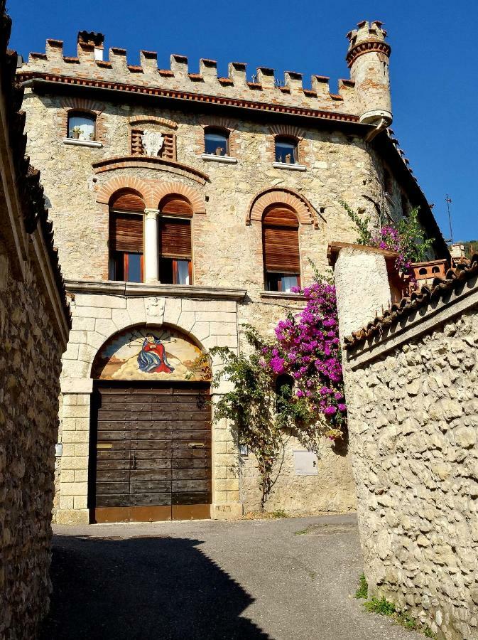 Appartamento Casa Castello Salò Esterno foto